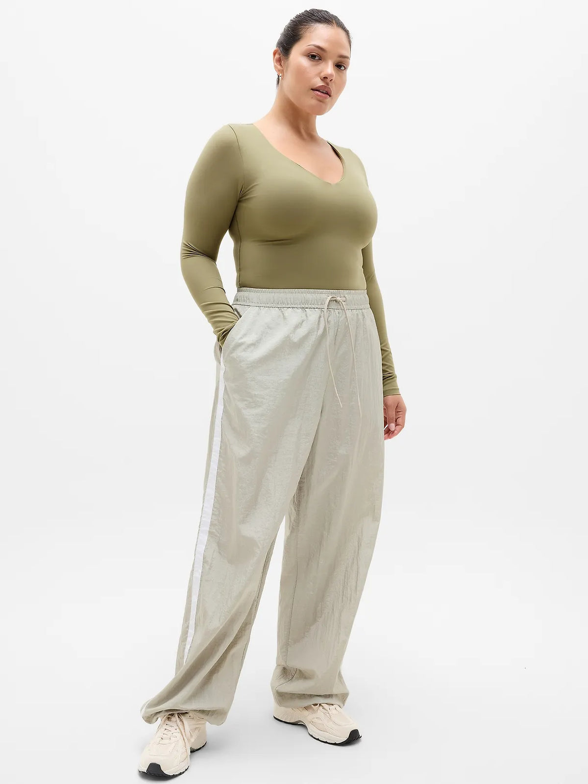 BodyMove Plunge Long Sleeve Bodysuit