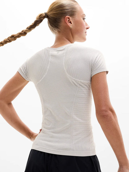 Momentum Seamless Tee