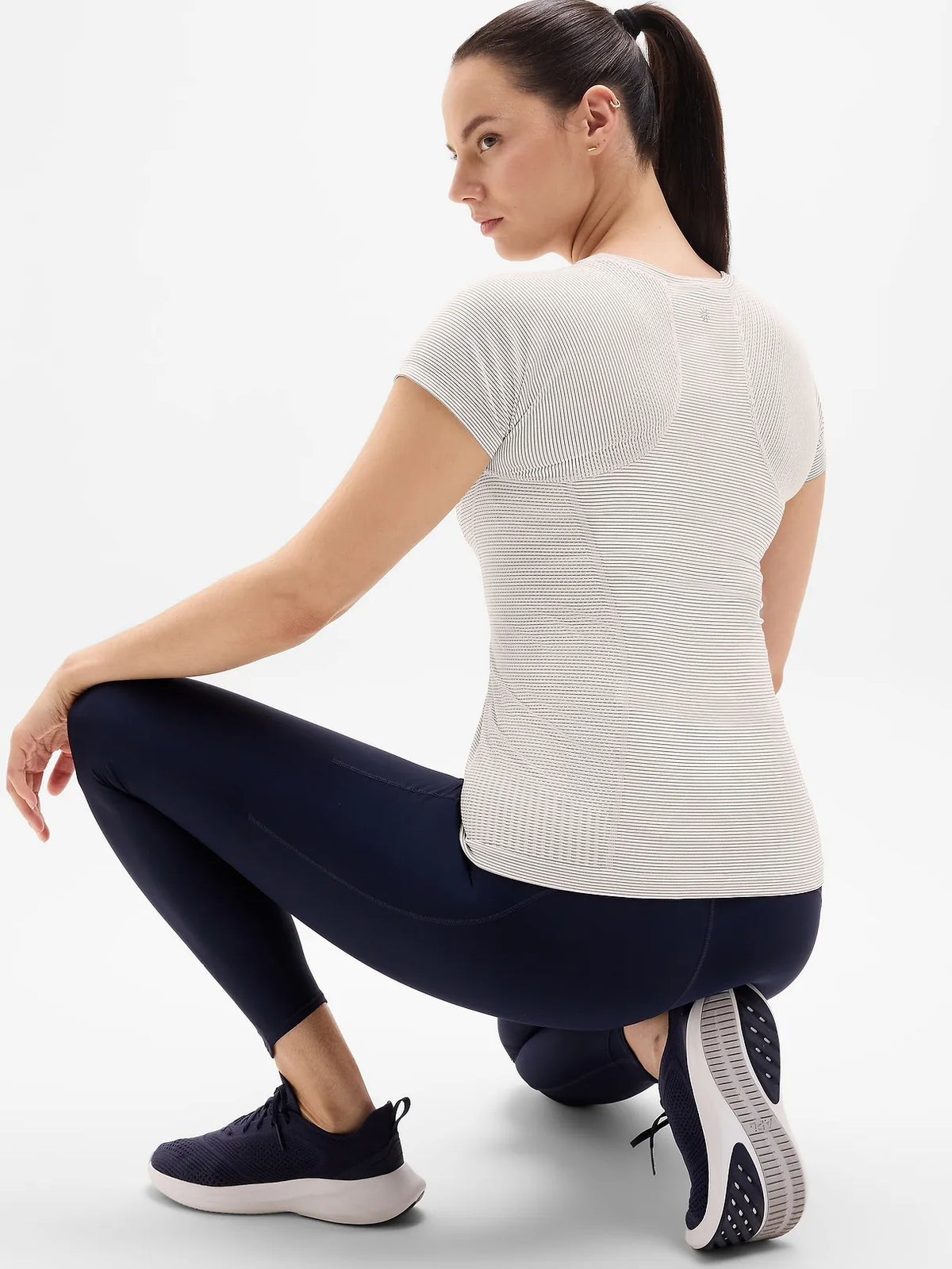 Momentum Seamless Tee