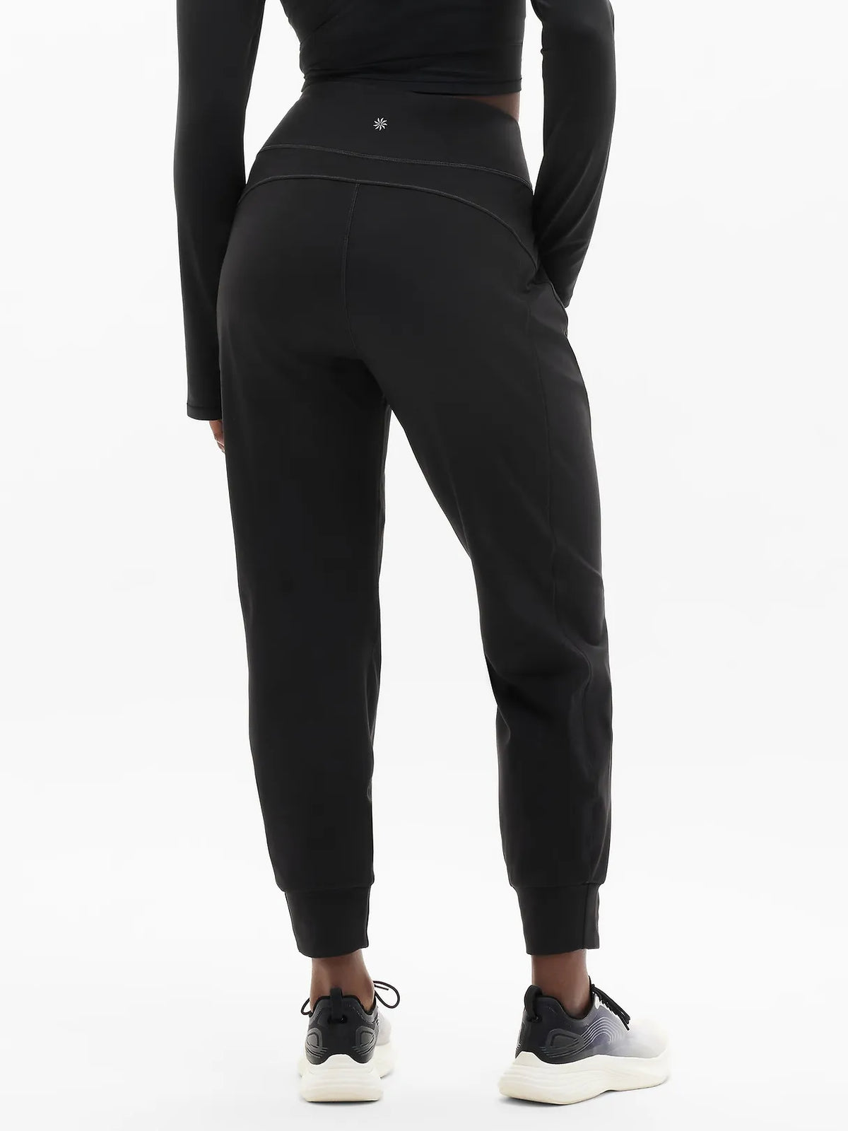 Rainier Mid Rise Jogger