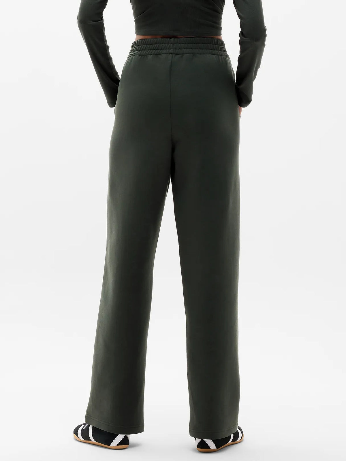 Form Knit Mid Rise Straight Pant