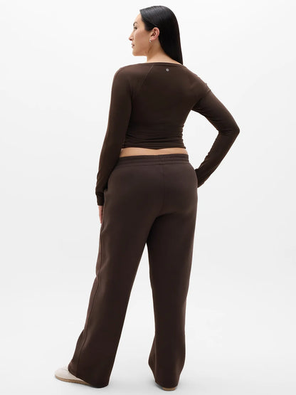Form Knit Mid Rise Straight Pant