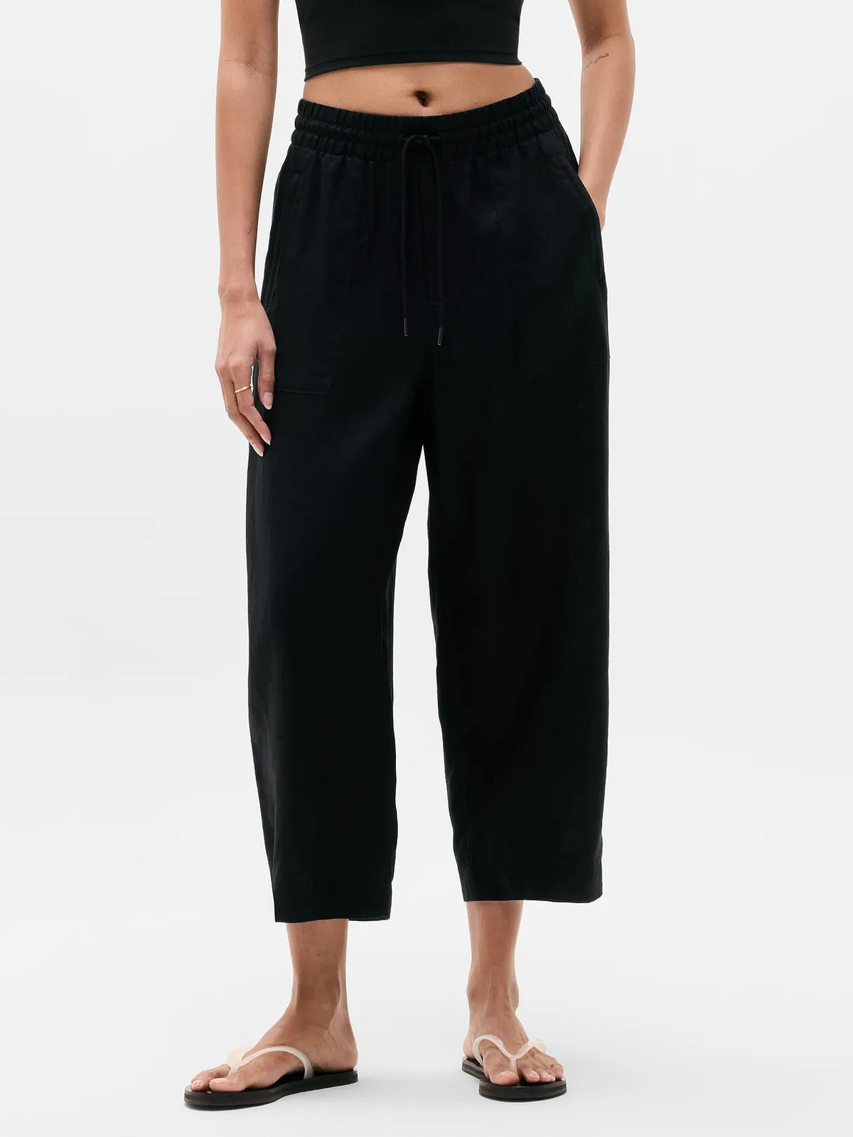 Retreat Linen Easy Barrel Crop Pant
