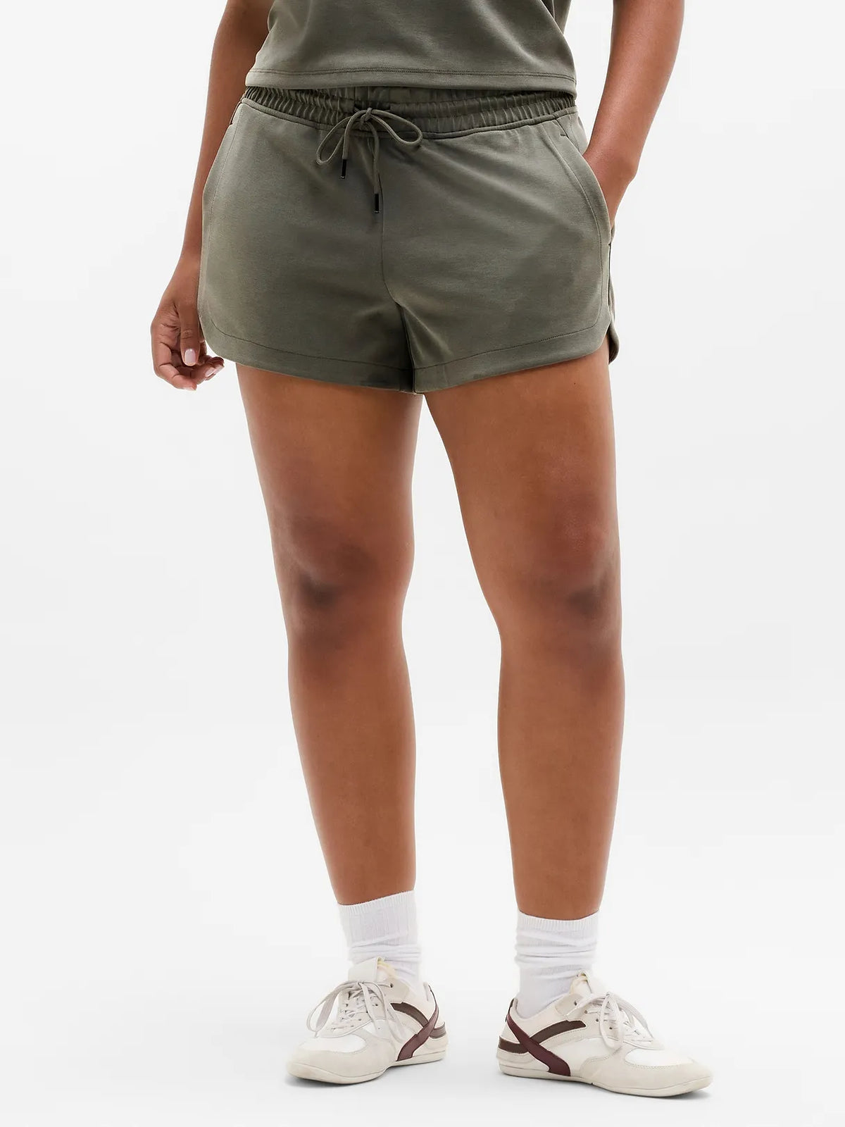 Seasoft Mid Rise 4" Short