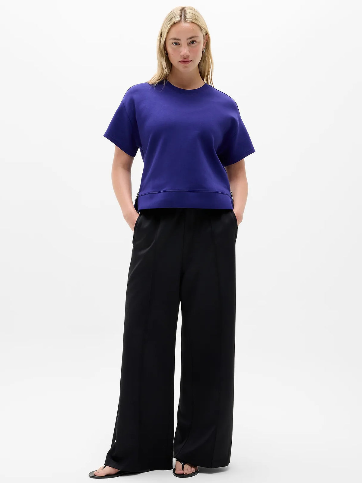 Form Knit Sweatshirt Tee