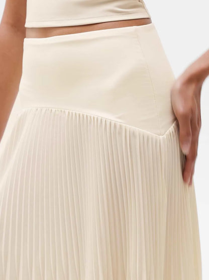 Featherweight Plissé Midi Skirt