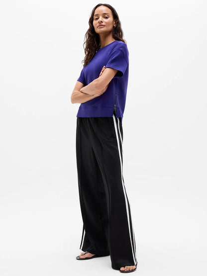 Form Knit Sweatshirt Tee