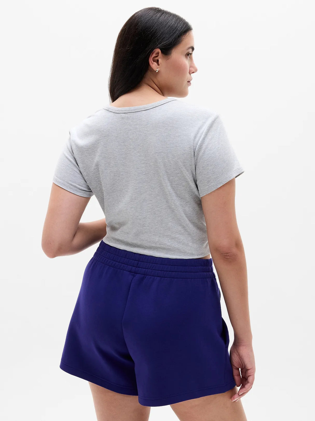 Form Knit Mid Rise 6" Short