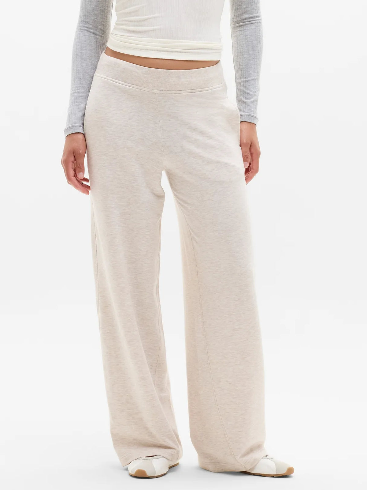 Coaster Luxe Straight Leg Pant