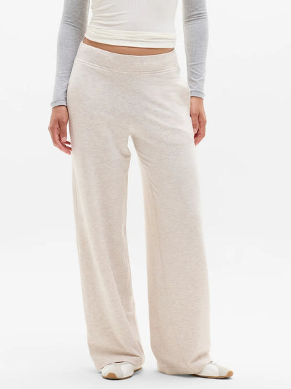 Coaster Luxe Straight Leg Pant
