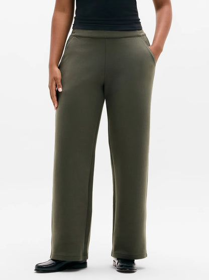 Form Knit Mid Rise Straight Pant