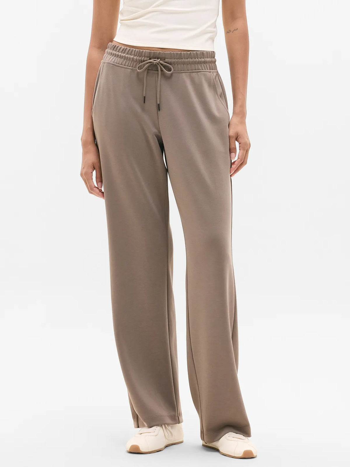 Seasoft Mid Rise Straight Pant