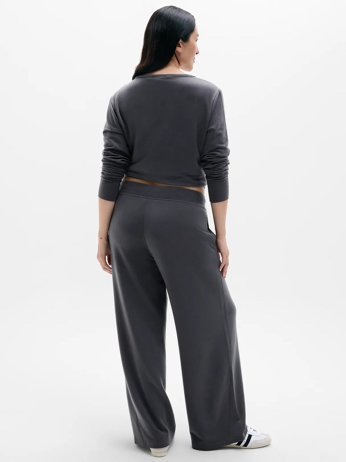 Coaster Luxe Straight Leg Pant