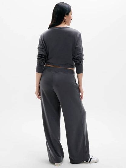 Coaster Luxe Straight Leg Pant