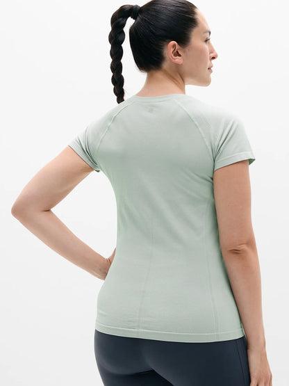 Momentum Flex Tee