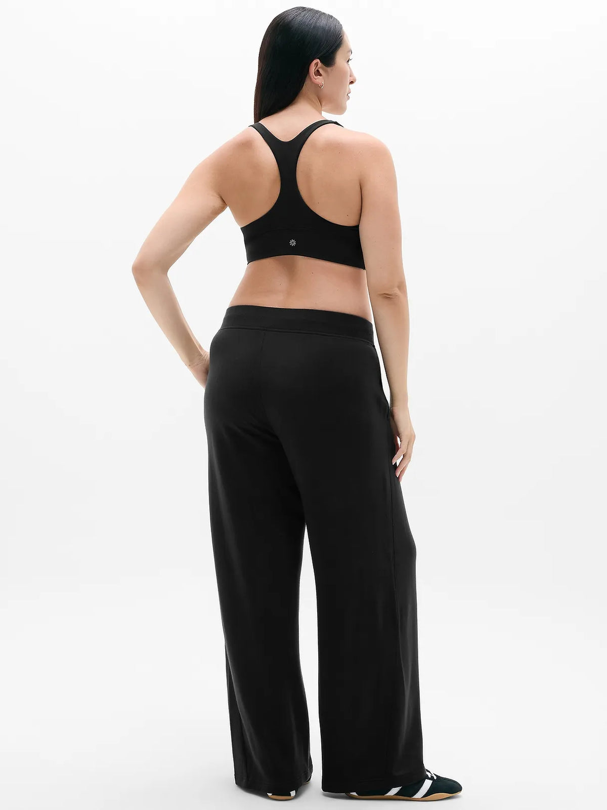 Coaster Luxe Straight Leg Pant