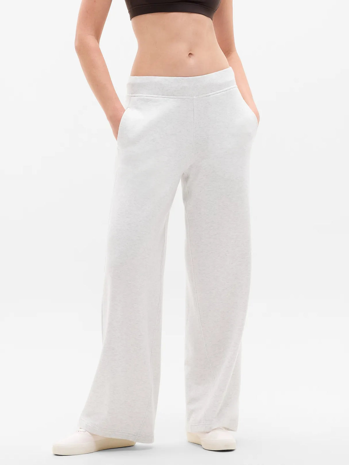 Coaster Luxe Straight Leg Pant