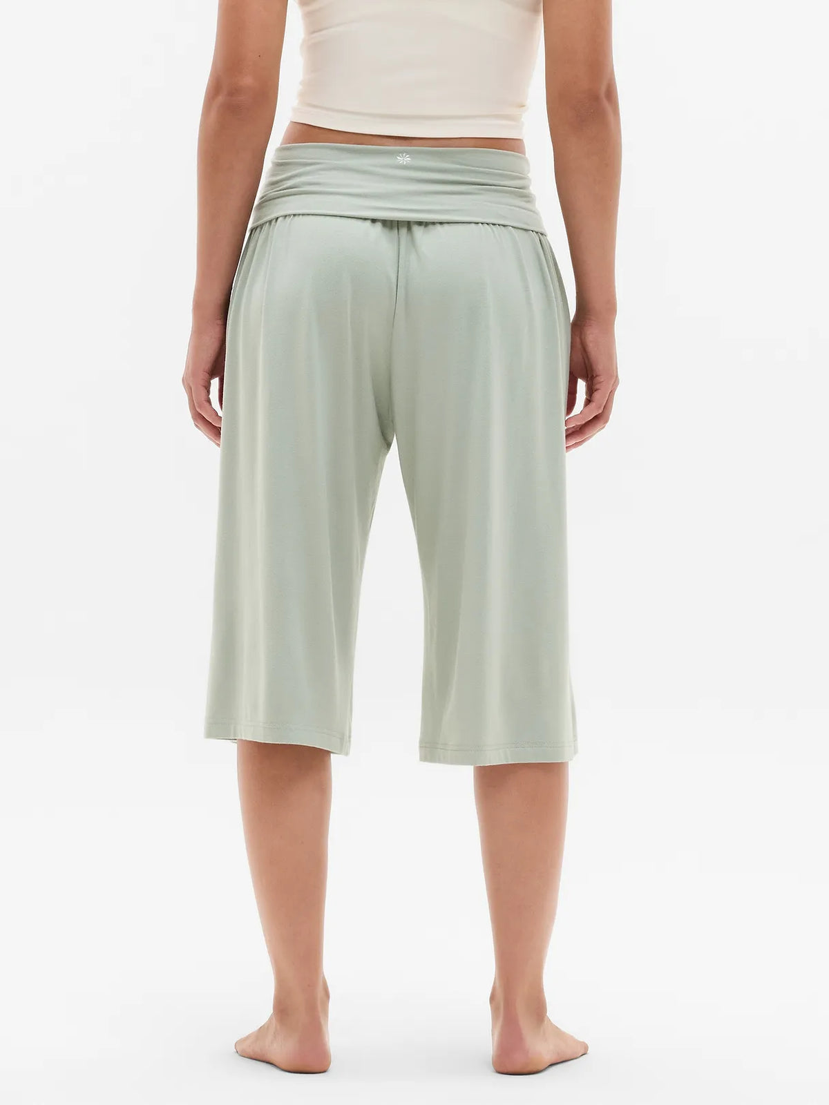 Dream Drape Mid Rise Crop Pant