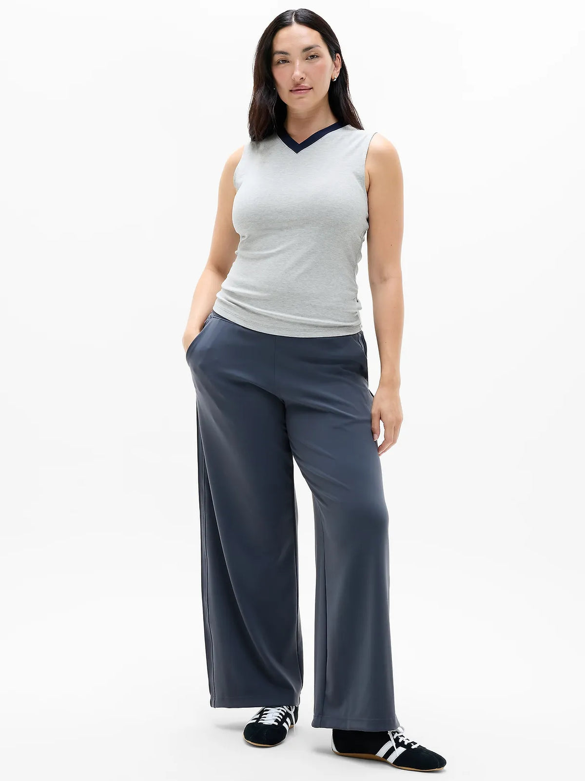 Signature Rib V-Neck Muscle Tank