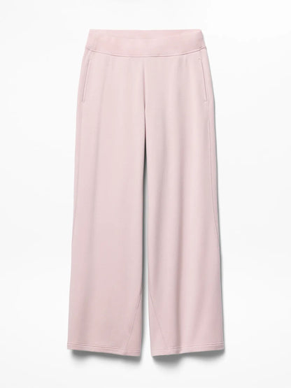 Coaster Luxe Straight Leg Pant