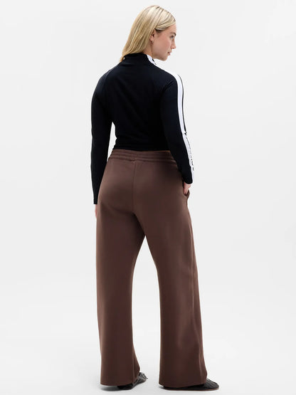 Form Knit Mid Rise Straight Pant