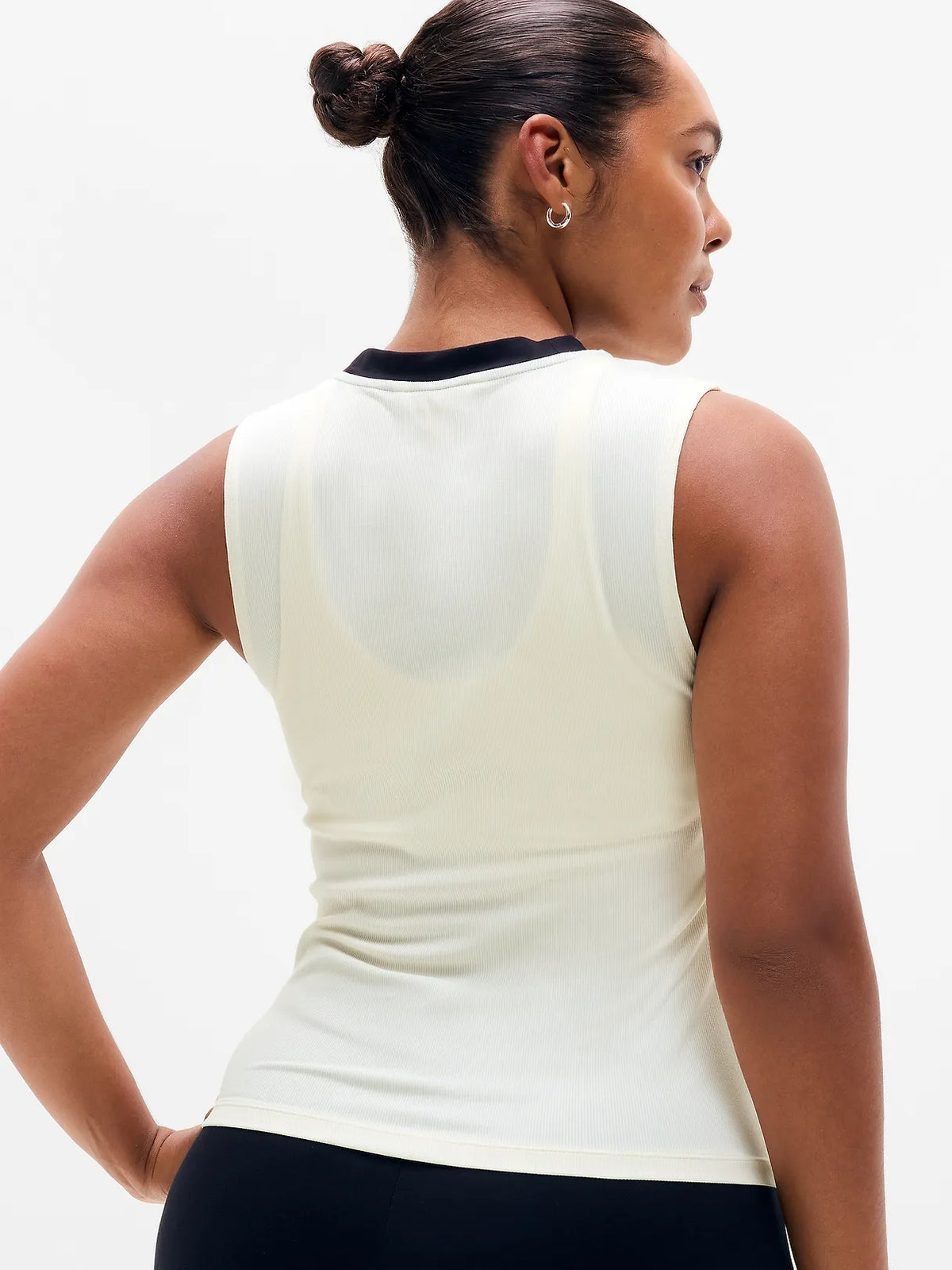 Signature Rib V-Neck Muscle Tank