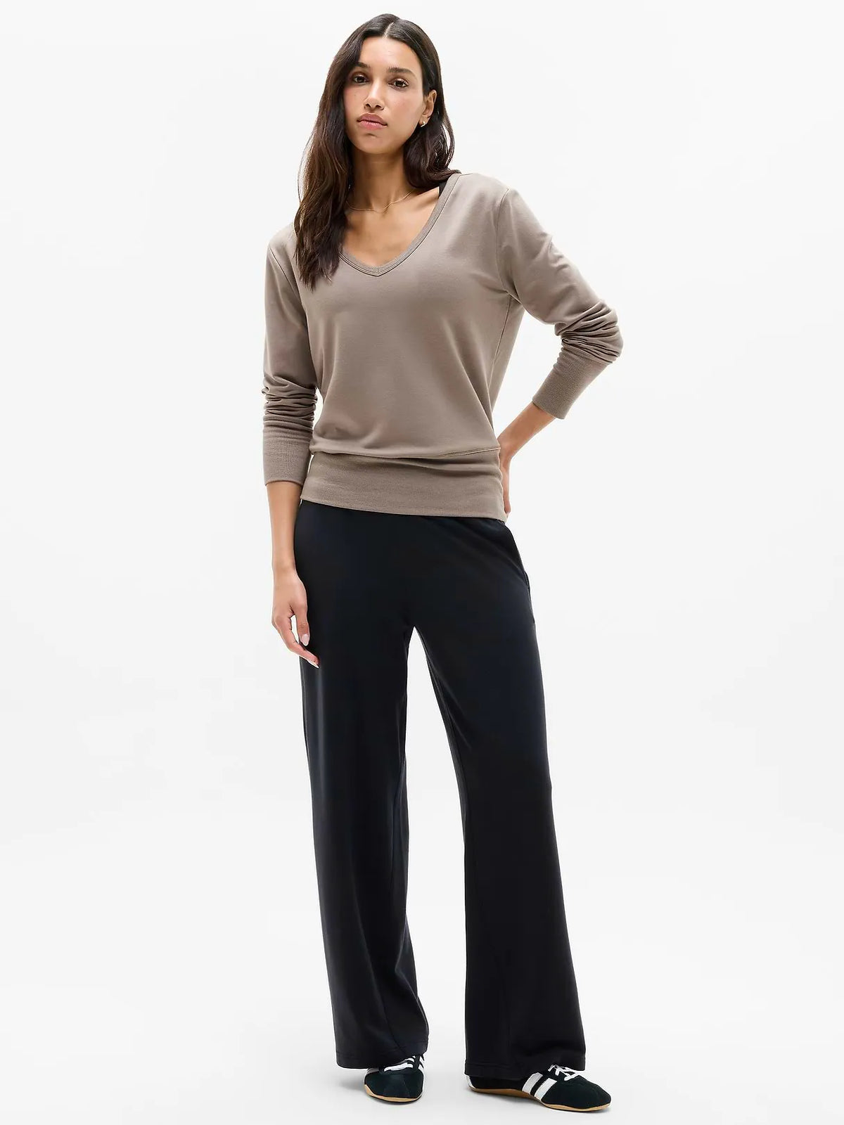 Coaster Luxe V-Neck Sweatshirt